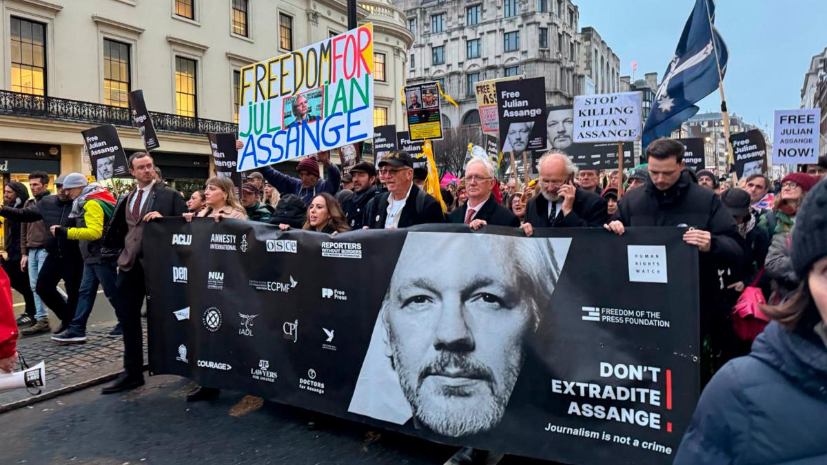 Última audiencia judicial por Assange en Londres: EEUU niega una motivación política