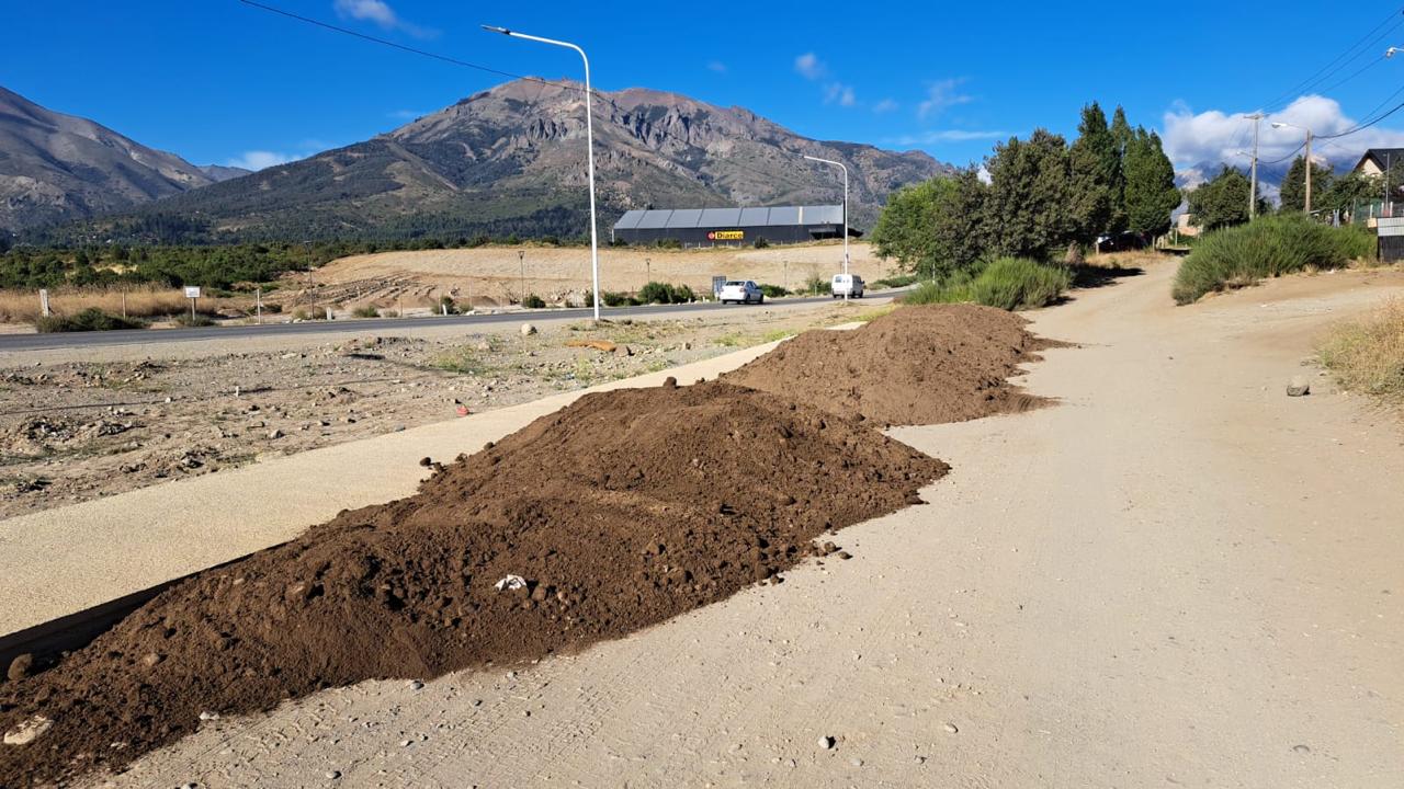 Inician trabajos para la parquización del Paseo del Sur de Bariloche