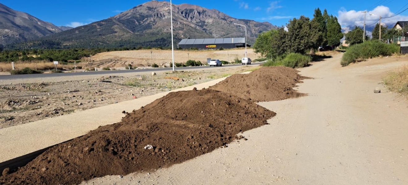 Inician trabajos para la parquización del Paseo del Sur de Bariloche