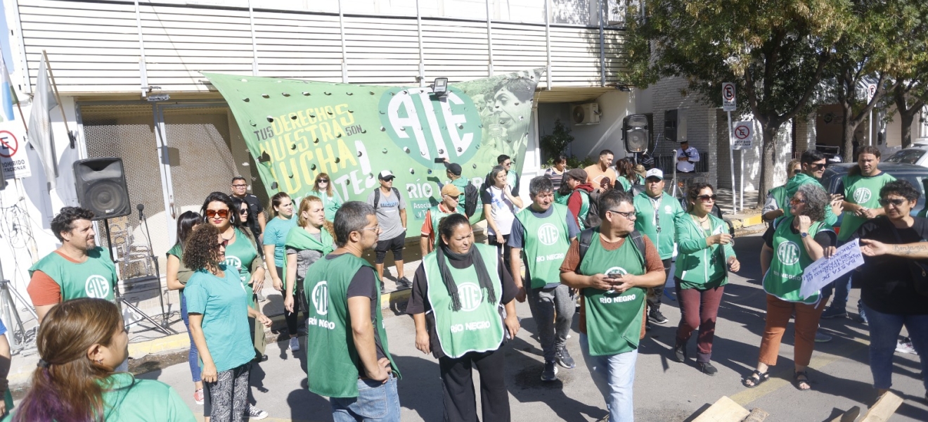 ATE Río Negro paró y espera movilizado la paritaria salarial