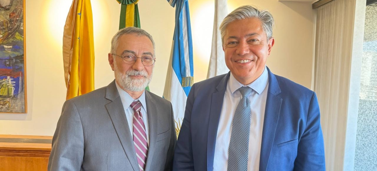 Gobernador de Neuquén se reunió con el embajador de Brasil