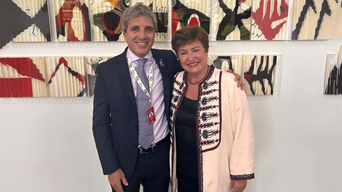 Caputo afirmó que Georgieva del FMI celebra y apoya las medidas y los resultados obtenidos