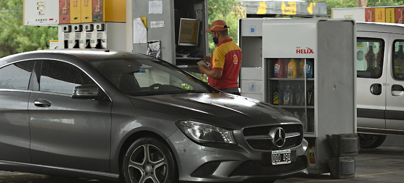 Para los estacioneros, el combustible aumenta por la restitución de un impuesto