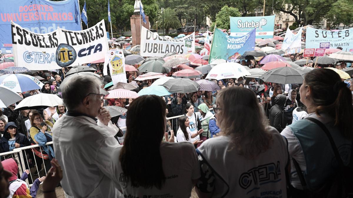 Ctera convocó a una movilización para reclamar la continuidad del Fondo Docente