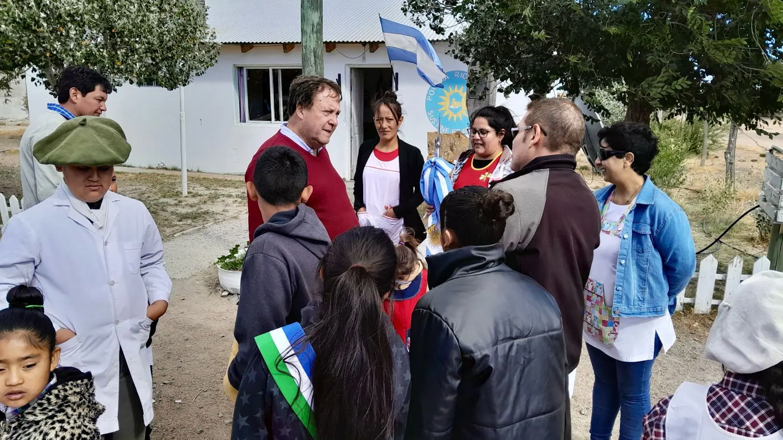 Gobernador RN en la Región Sur: Siempre vamos a estar del lado de la gente