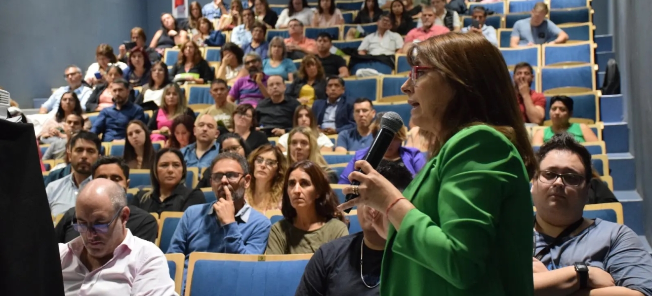 Directoras y directores de hospitales avanzan en políticas de salud en Río Negro