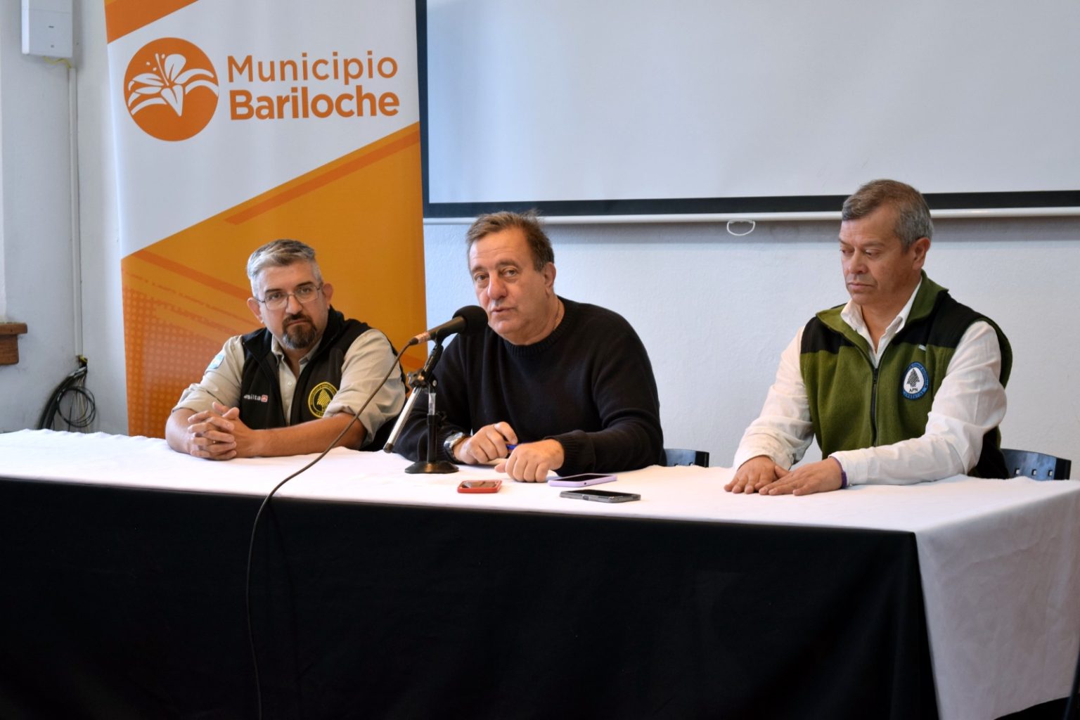 Quedó inaugurada la muestra de 84 años del Centro Cívico en Bariloche