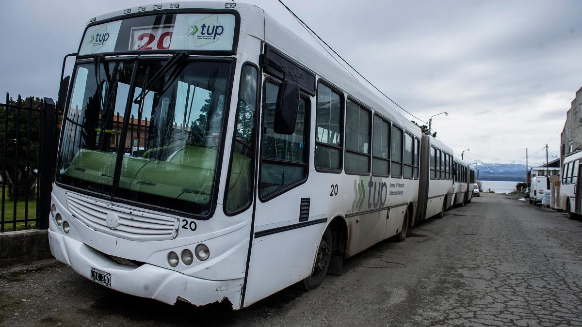 Este miércoles y jueves no habrá colectivos en Bariloche y el interior del país