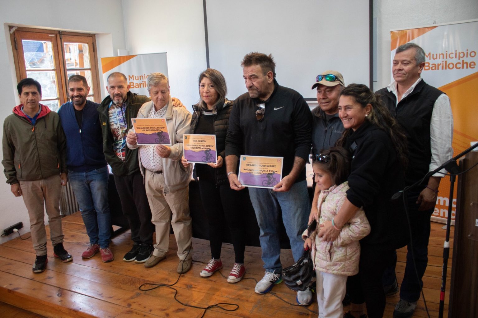 El municipio de Bariloche reconoció al grupo Pedaleando por la Estepa