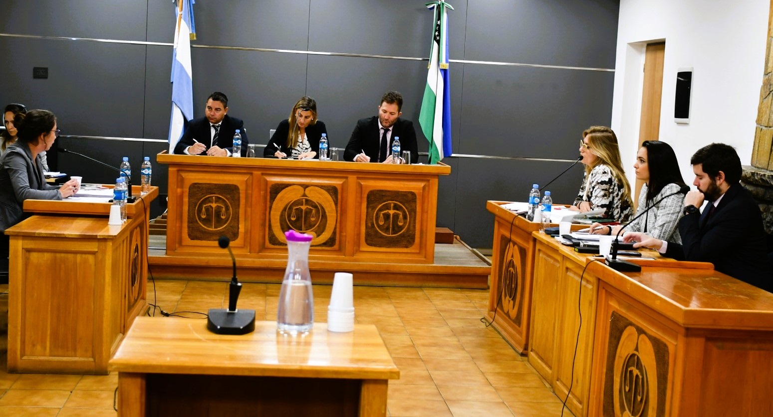 Juicio por intimidación pública en Bariloche