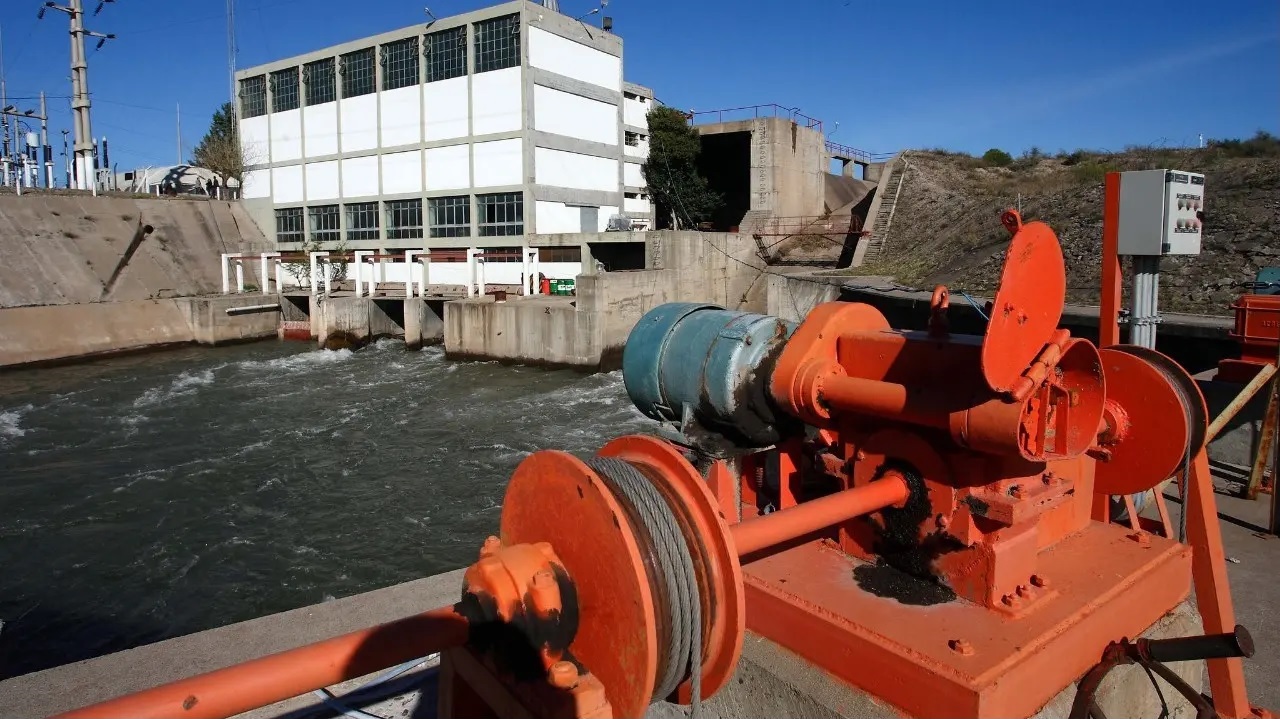 Río Negro se planta con hidroeléctricas y pide manejo compartido a Nación