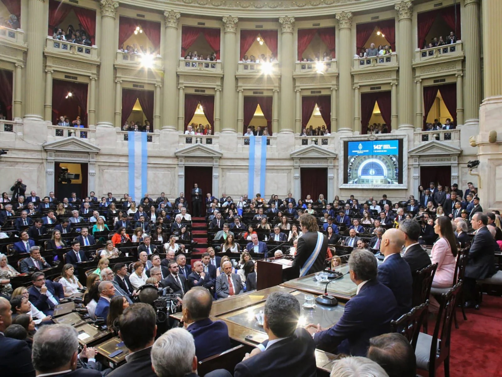 El Senado ratificó que este jueves tratará el DNU y Milei advirtió que su rechazo significaría un grave retroceso