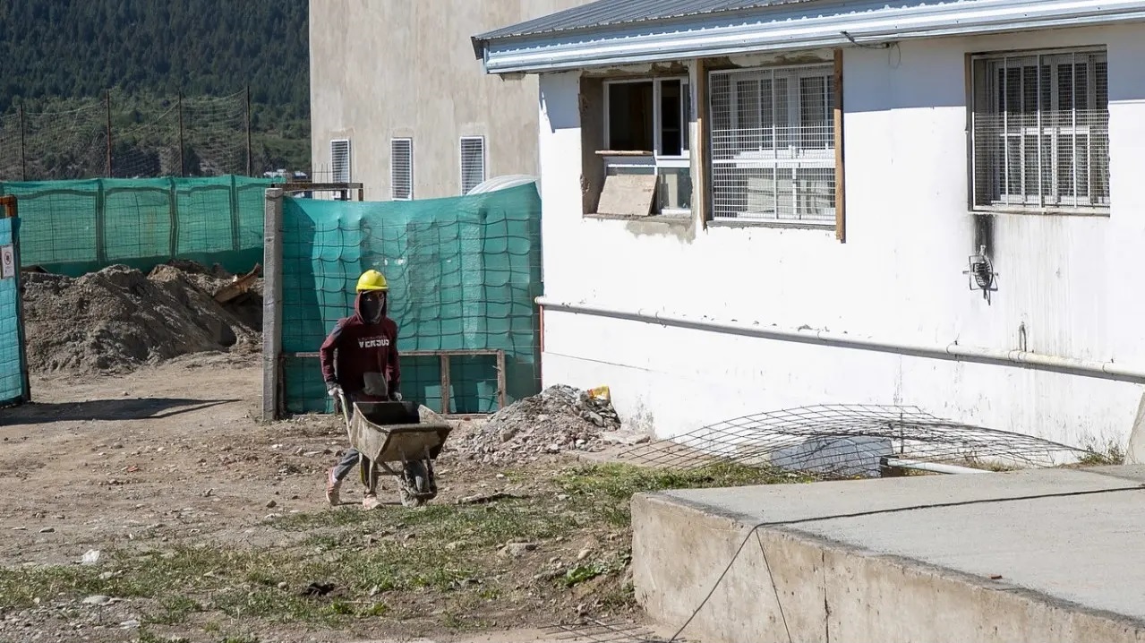 Las obras educativas que Milei eliminó en Río Negro