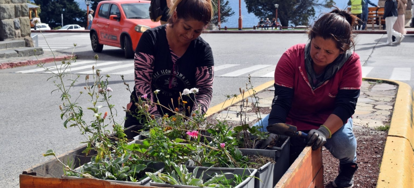 Bariloche se embellece ante la llegada de las Pascuas