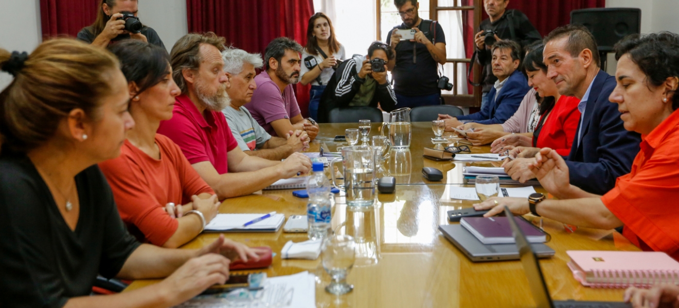 El gobierno de Neuquén y el sindicato de ATEN ya están reunidos