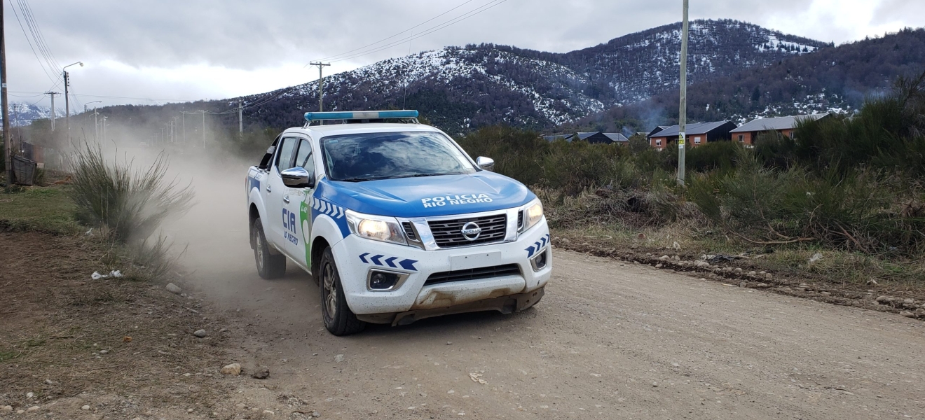 Detenidos en Bariloche: uno atacó a la policía y el otro tenía estupefacientes