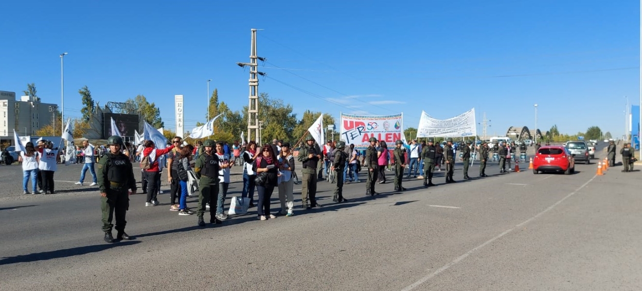 UnTER: Para Milei y Bullrich, la casta ahora somos docentes y jubilados