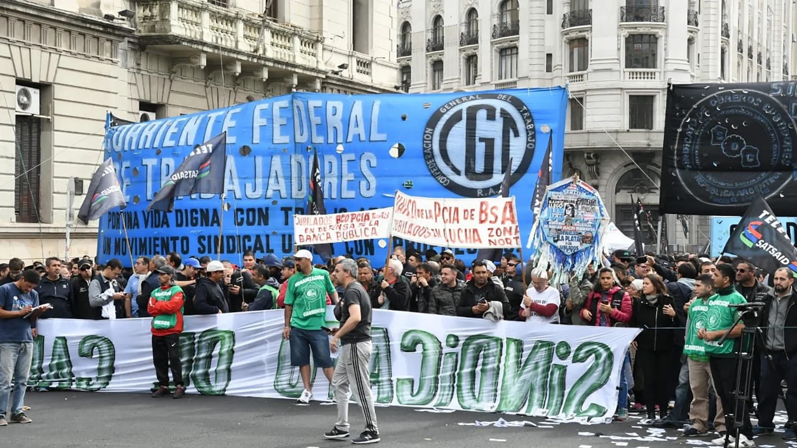 La Corriente Federal rechazó el desmantelamiento del Estado y se moviliza al Anses