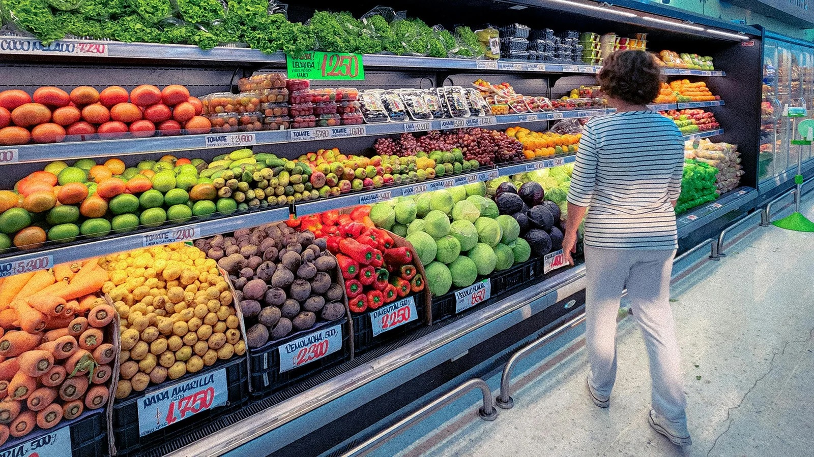 Inflación de marzo: analistas de mercado dicen que fue de 12,5%, mientras Caputo habla de 10%