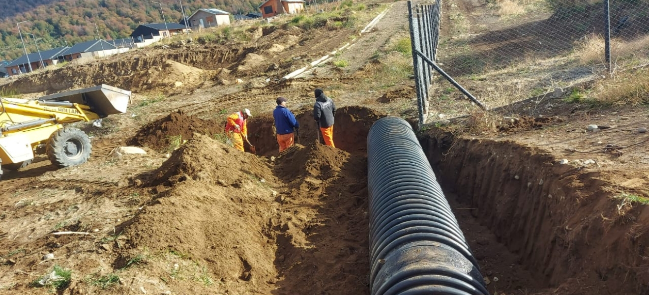 Bariloche: El intendente visitó los avances de calle Prayel junto al Ministro Lutz