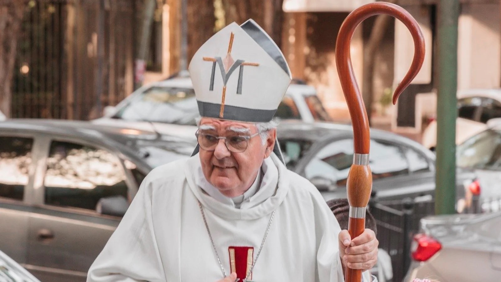 La Iglesia advierte que se atenta contra la dignidad humana y llama a tomar partido por los más frágiles