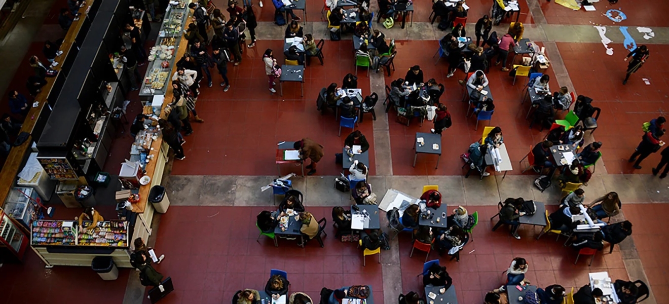 Estudiantes universitarios que marcharán por la educación pública