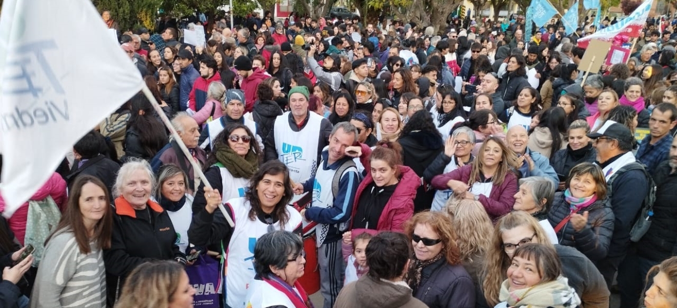 (((video))) Río Negro: UnTER en la marcha federal en defensa de la Universidad Pública