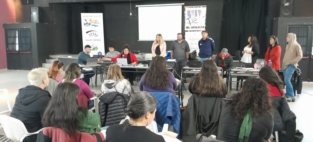 Formación del Dpto de Salud en la Escuela para delegados en El Bolsón