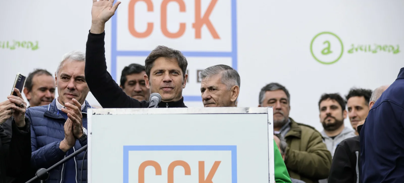 Kicillof firmó una denuncia contra el presidente Milei ante la Corte Suprema