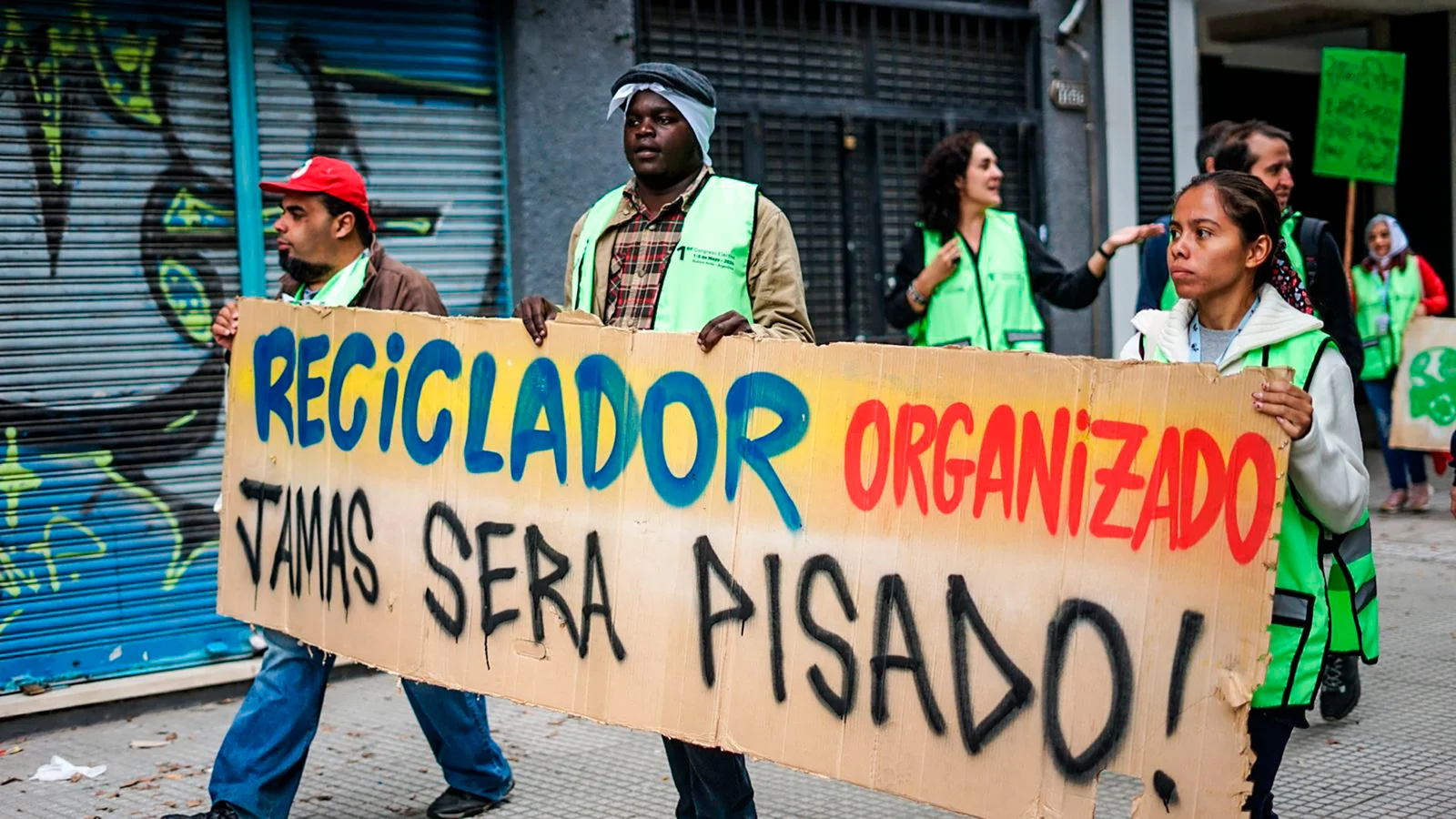 Cartoneros del mundo presentan sus nuevas autoridades en la CGT