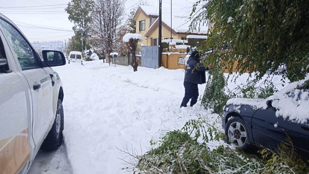 Bariloche: solicitan colaboración a vecinos y comerciantes para que limpien sus veredas