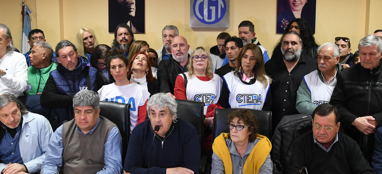 Los gremios docentes nacionales ratificaron el paro de 24 hs de este jueves