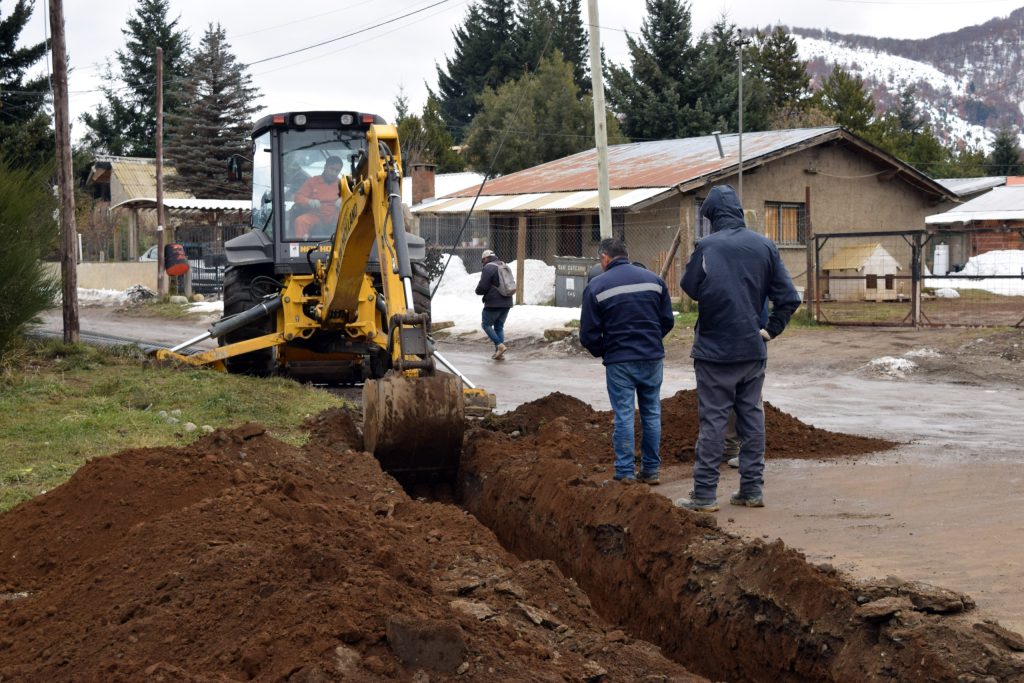 Bariloche: trabajan para prevenir inundaciones en El Frutillar