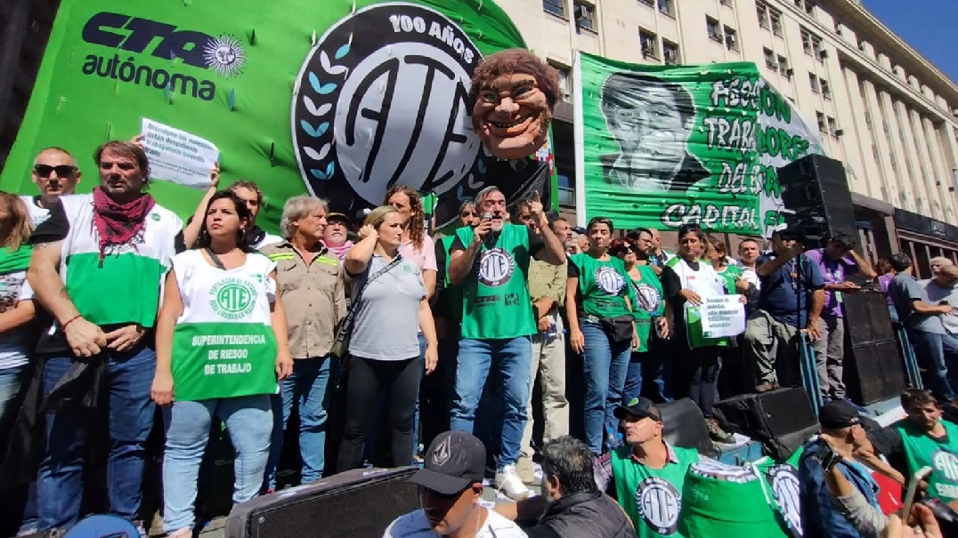 Los estatales convocaron a otro Congreso Nacional para determinar nuevas medidas de fuerza