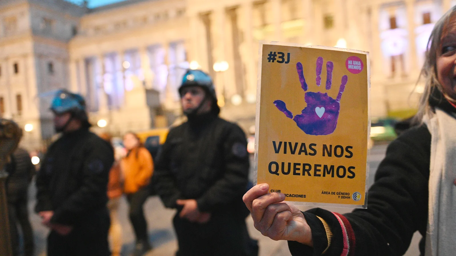 (((video))) Ni Una Menos: masiva marcha contra el hambre, odio y racismo colonial