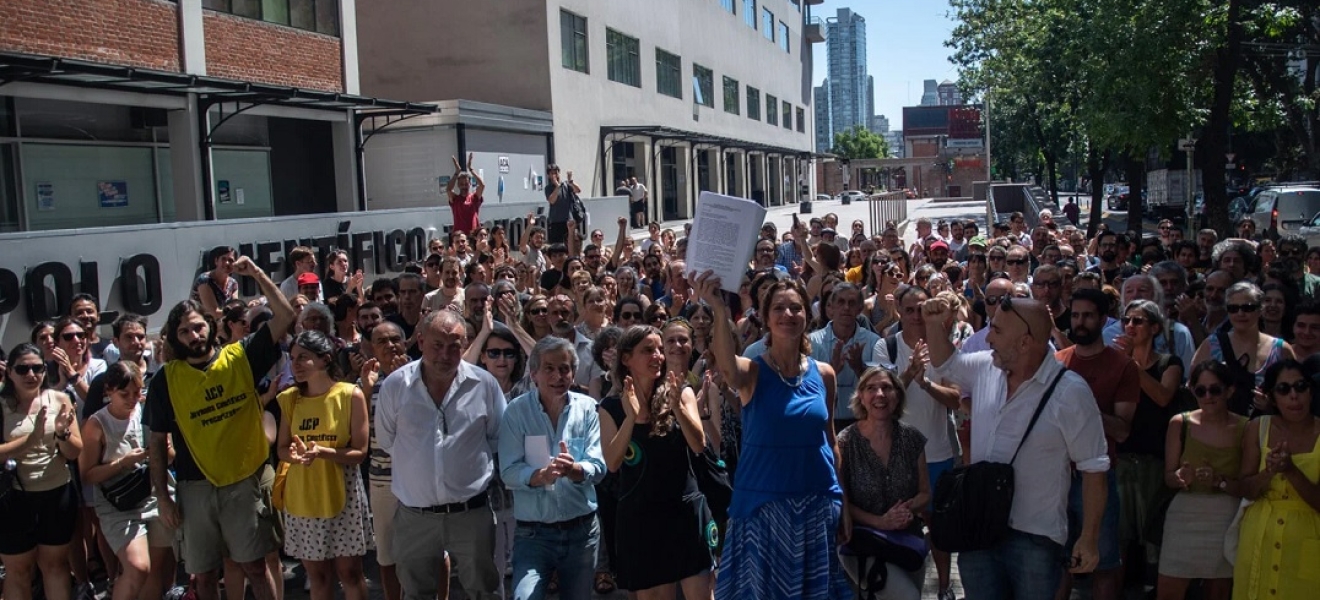 Científicos piden el rechazo a la Ley Bases: Es un instrumento de destrucción de la ciencia argentina