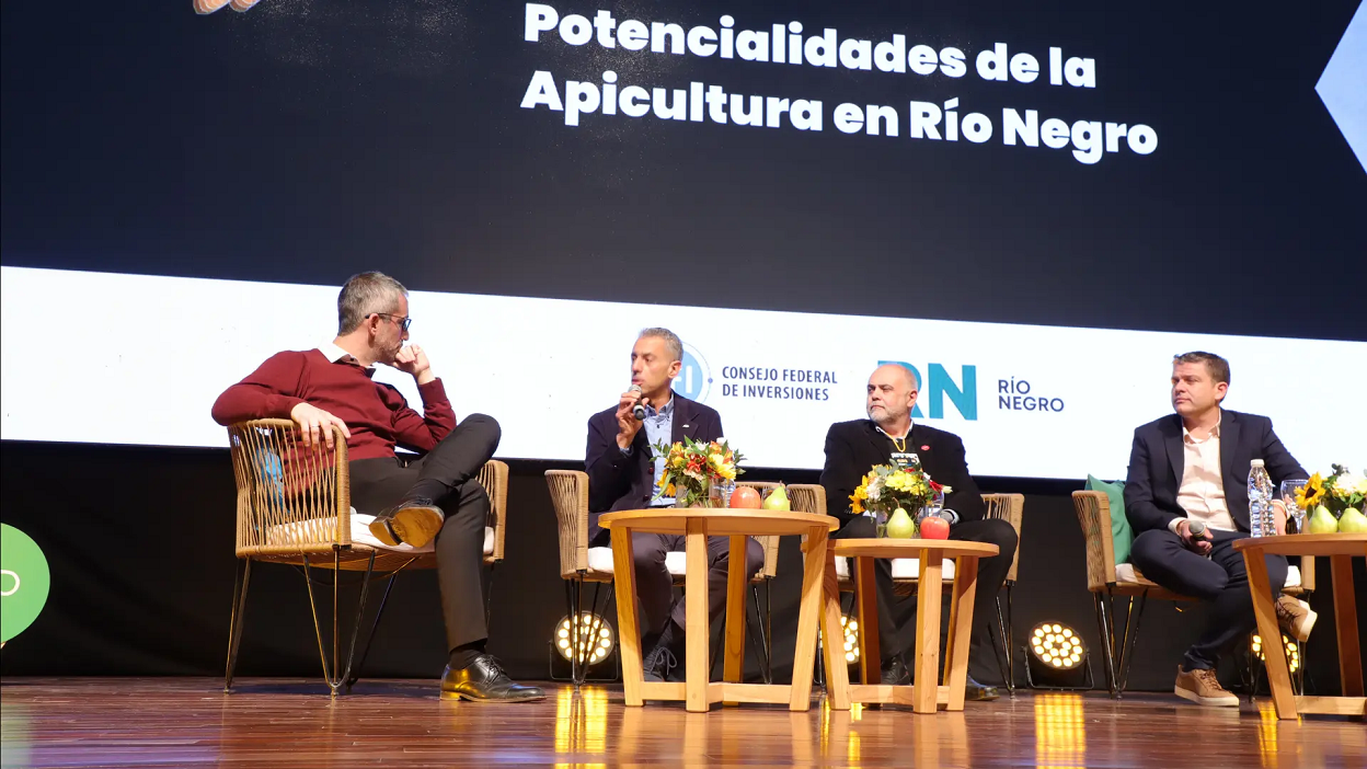 Histórico: la Apicultura Nacional se reunió en Río Negro