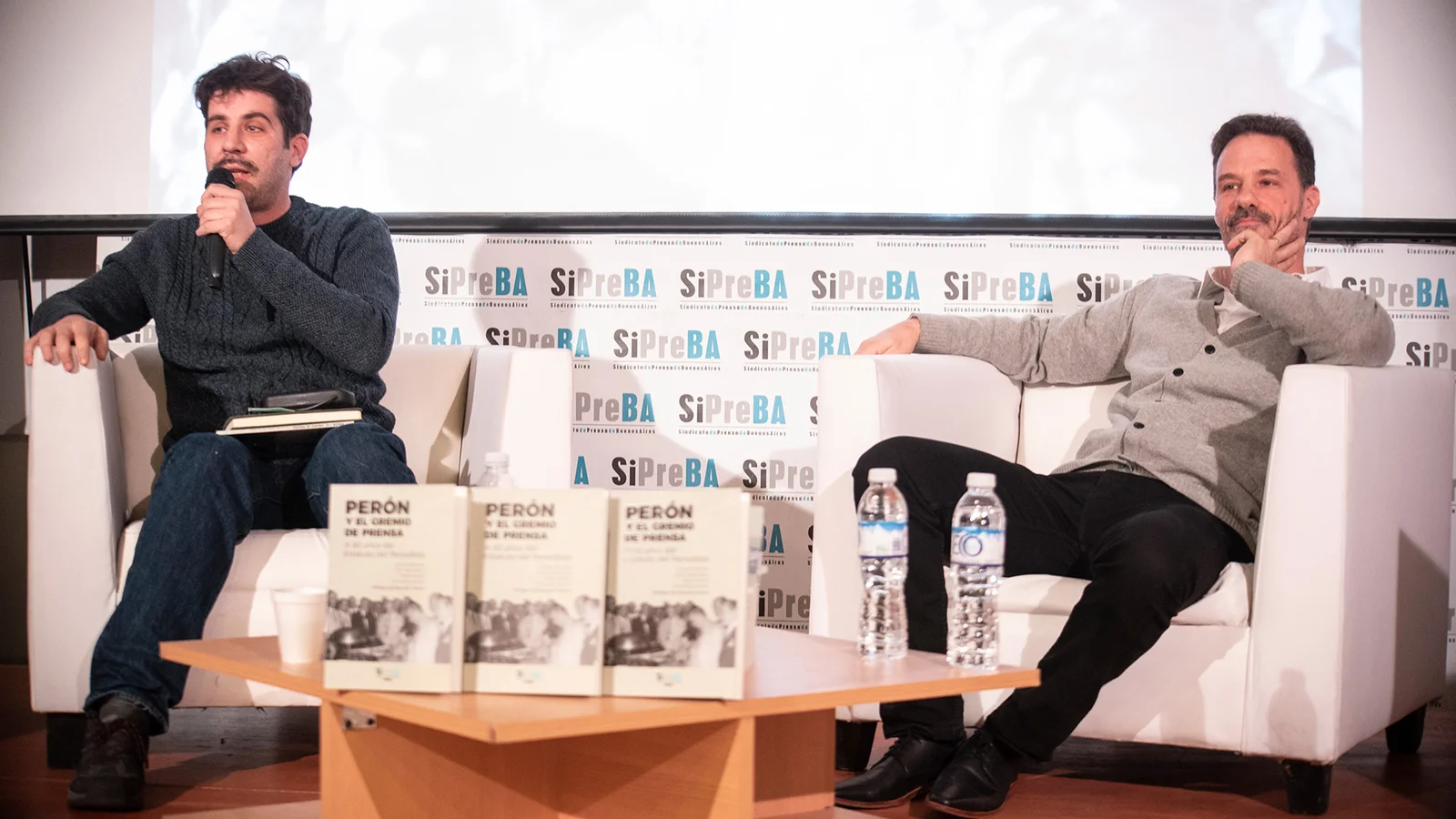 SiPreBa presentó un libro que reivindica la lucha de los trabajadores de prensa