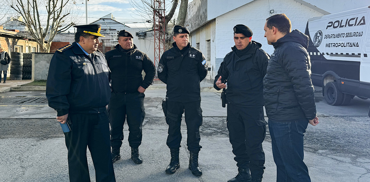 Ministro de Seguridad de Neuquén se reunió con los altos mandos policiales