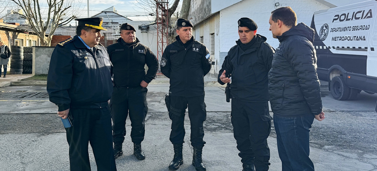 Ministro de Seguridad de Neuquén se reunió con los altos mandos policiales