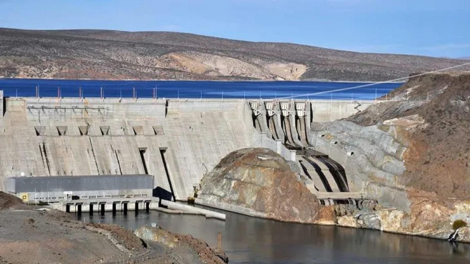 Solicitan a Nación que convoque a Río Negro y Neuquén para establecer una tarifa eléctrica diferencial