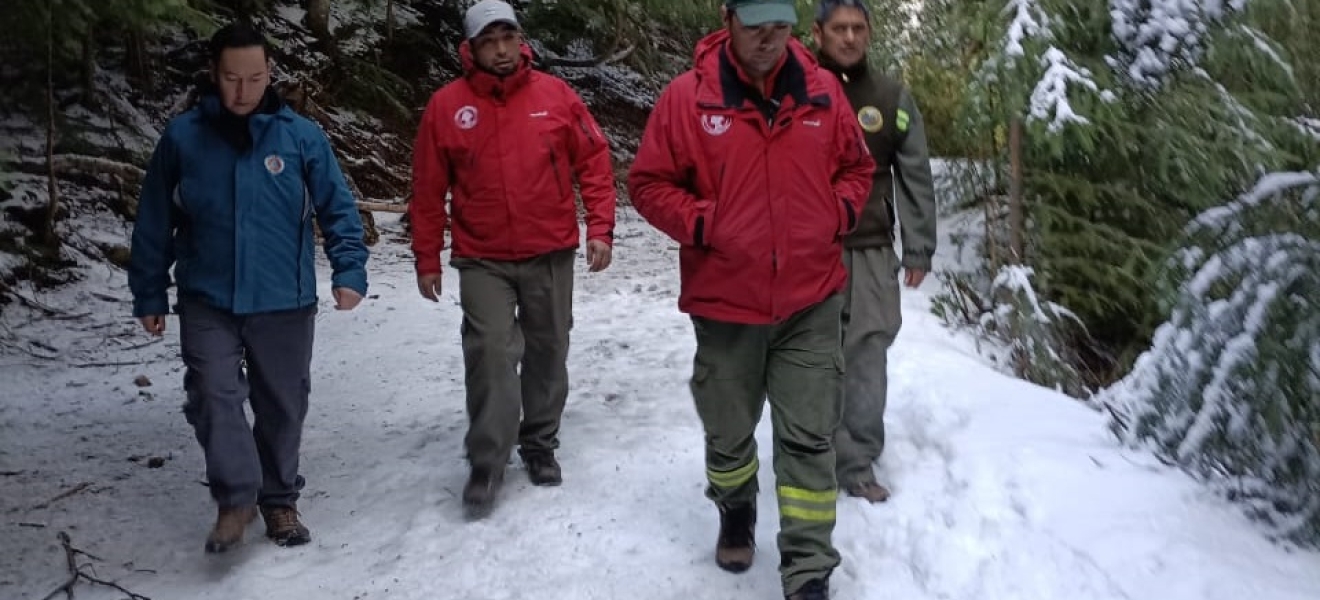 Coordinan trabajos de prevención en senderos municipales en Bariloche