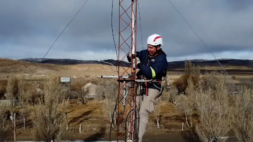 Río Negro: instalación de antenas de internet satelital en parajes