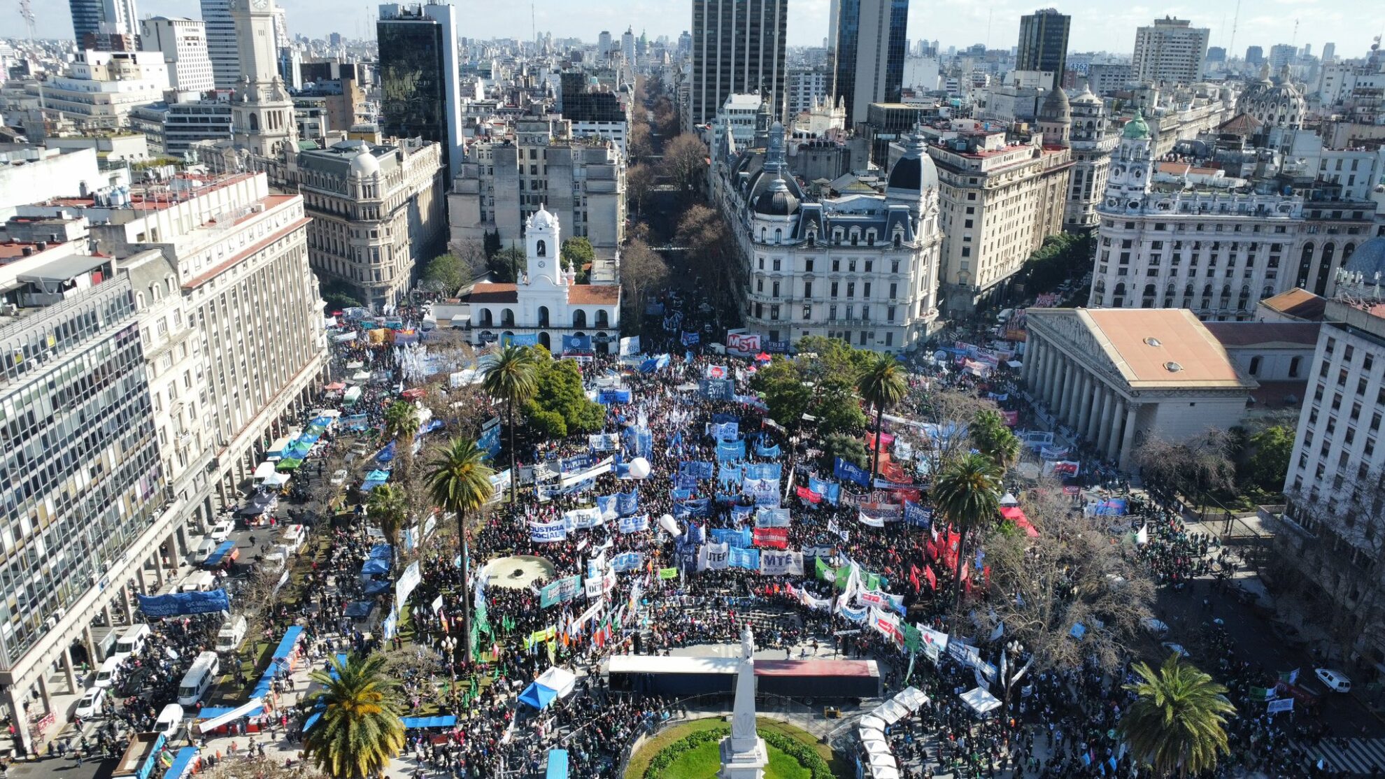 (((video))) San Cayetano: acto multitudinario para decir basta al hambre de Milei