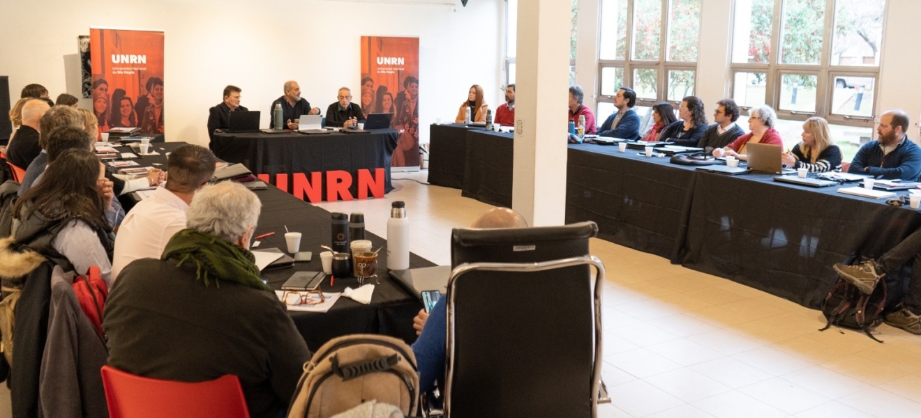 Reunión de Gabinete ampliado en la Universidad Nacional de Río Negro