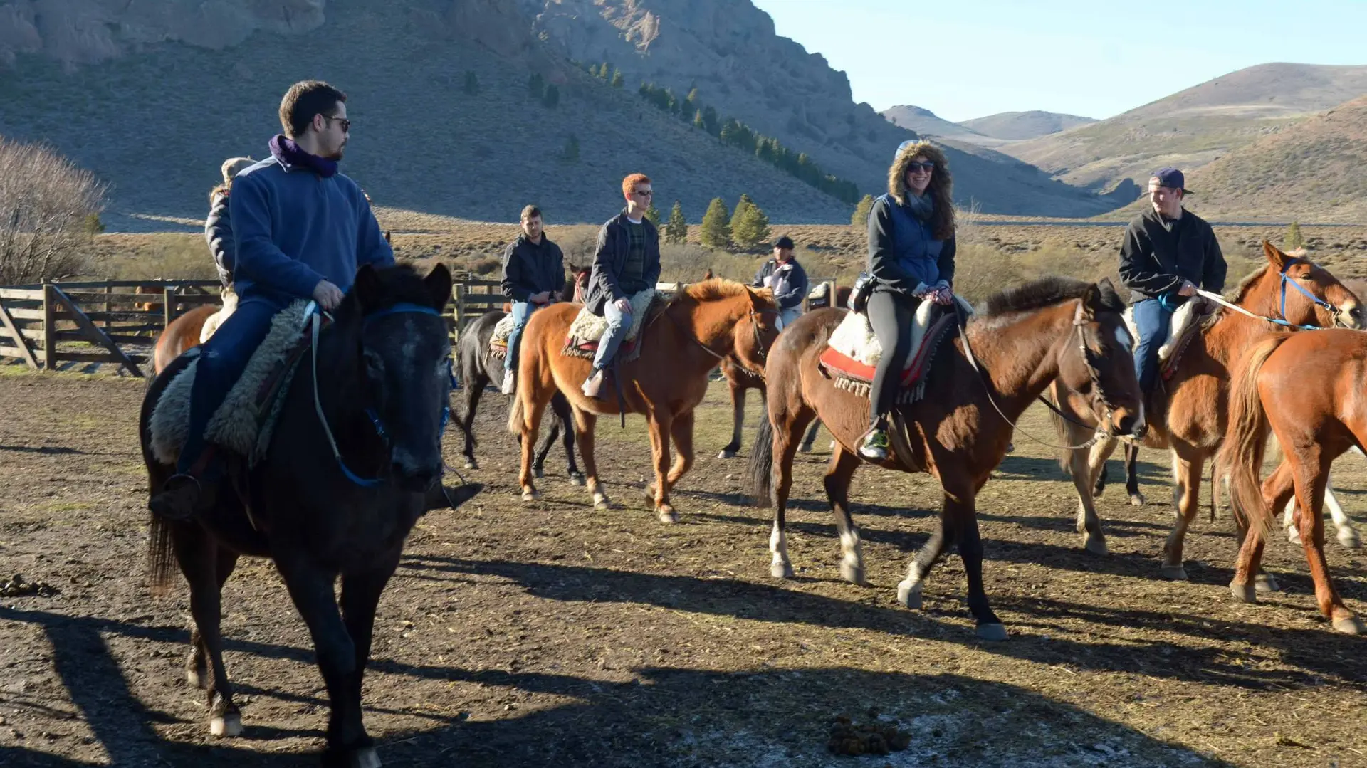 ¿Te animás a recorrer la Estepa Rionegrina a caballo?