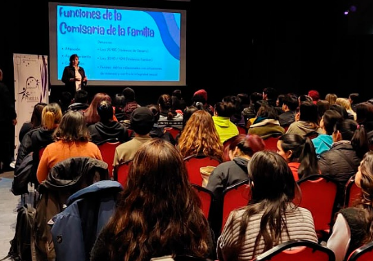 Jornadas en escuelas de El Bolsón para prevenir la violencia familiar y de género