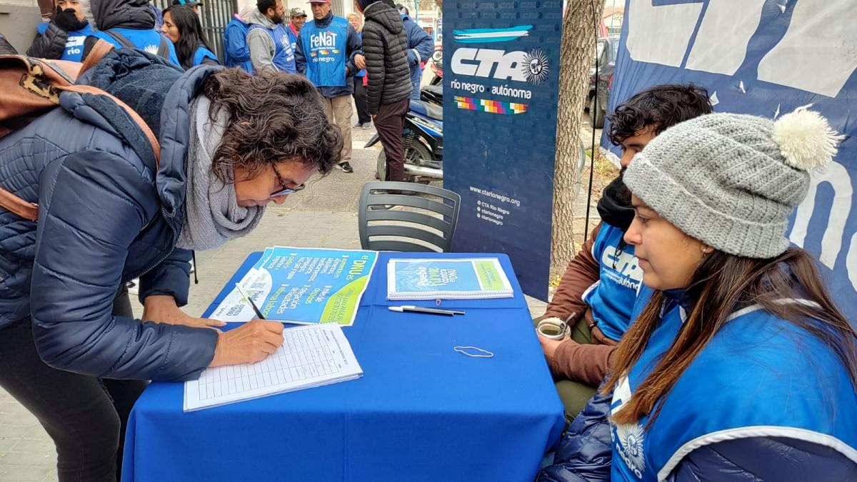 Viedma: este miércoles la CTA Autónoma junta firmas contra el DNU