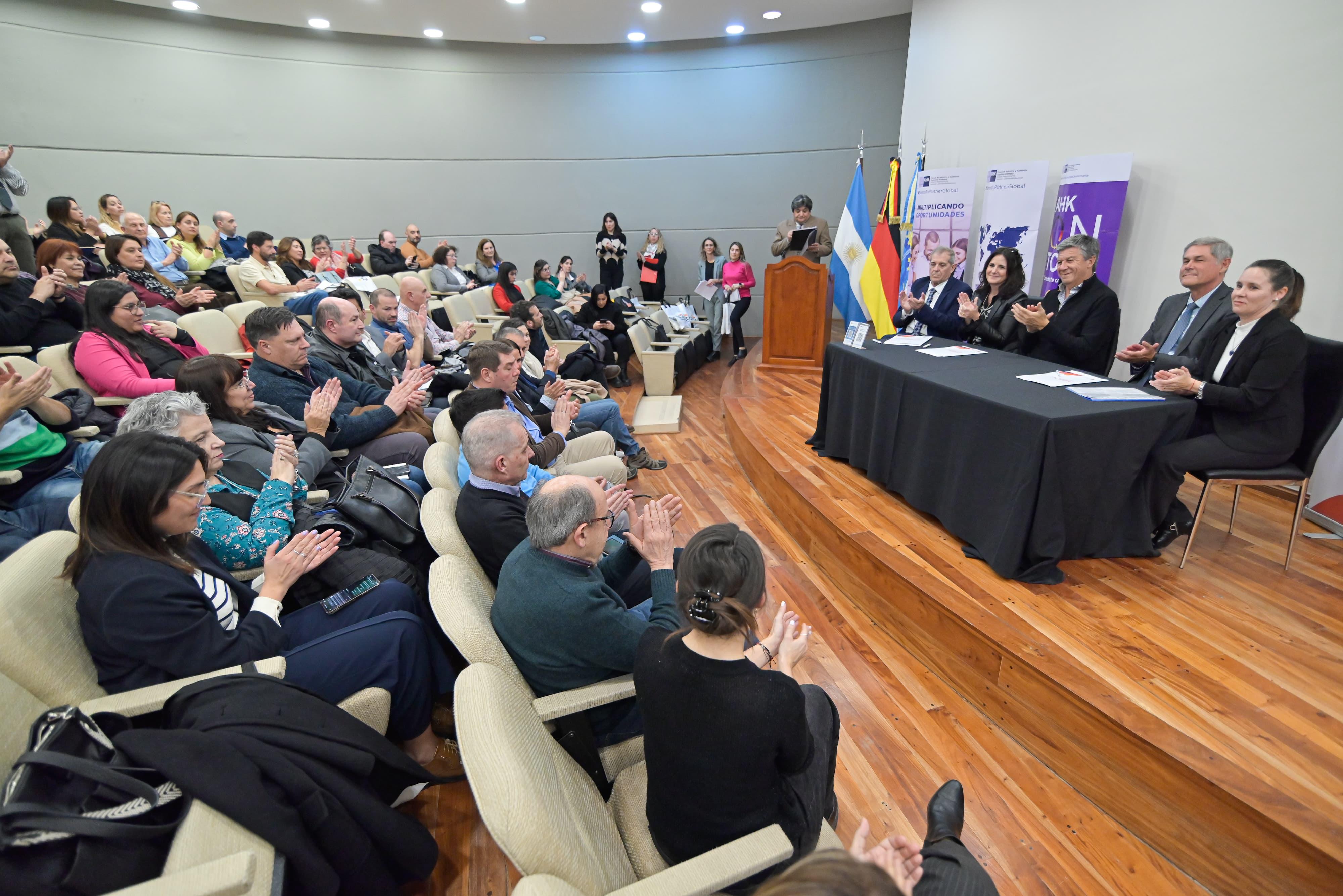 "Chubut vuelve a estar en la vidriera de los grandes inversores del país y del mundo”