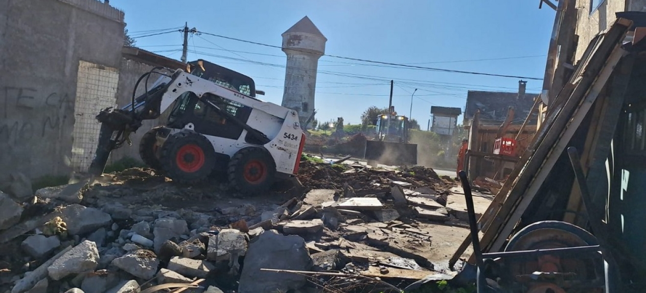 Bariloche: trabajan en la apertura de una calle del barrio 10 de Diciembre